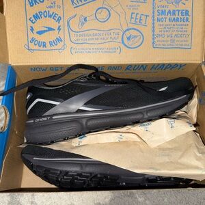 Women’s Brooks Ghost GTX 15 size 9.5